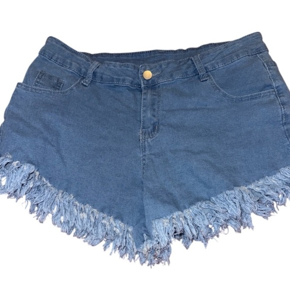 BUNDLE DEAL - 3 PAIRS OF JEAN SHORTS - Picture 4 of 6